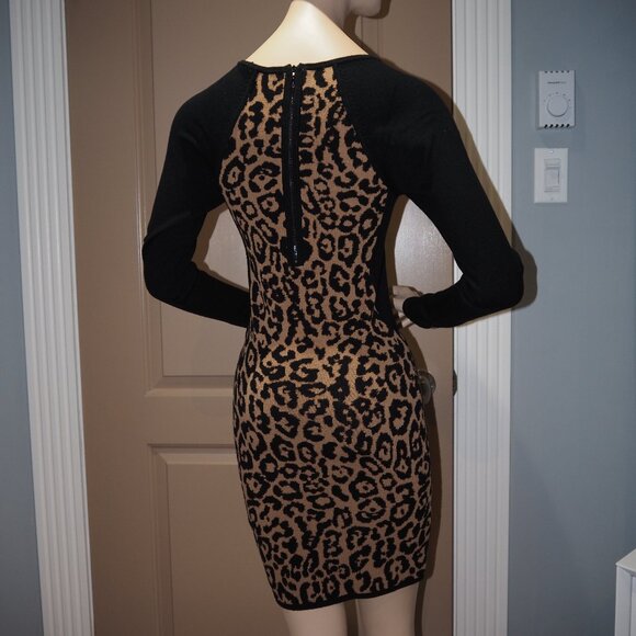 Dress - Picture 2 of 3